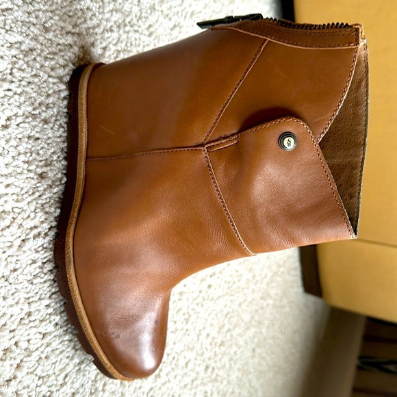 Ugg wedge booties - Picture 4 of 8